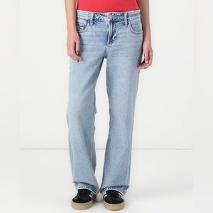 Hollister Low Rise Relaxed Straight Leg Distressed Jeans Size 8 Regular